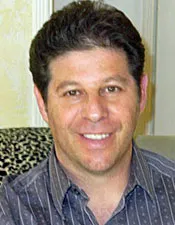 Michael Wiedder - CEO Shopping Sherlock